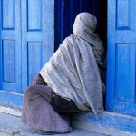 Woman_Doorway_Jodphur_India